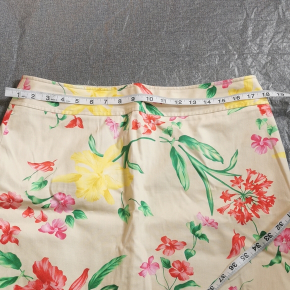 RAFAELLA Skirt Size 14 spring floral buttery cream with red pink yellow zip up - Picture 6 of 8